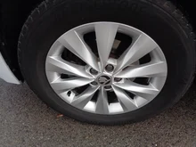 Škoda Kamiq Style TSI DSG in Moon-Weiß Metallic