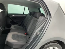 VW Golf Highline TDI in Indium Grau Metallic