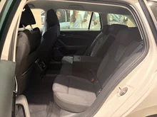 Škoda Octavia Combi 4x4 Ambition TDI DSG in Alaska-Weiß
