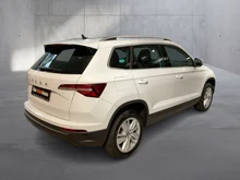 Škoda Karoq Selection TSI DSG ACT in Moon-Weiß Metallic