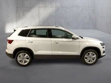 Škoda Karoq Selection TSI DSG ACT in Moon-Weiß Metallic