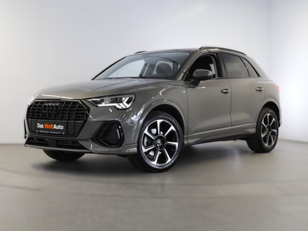 Audi Q3 35 TFSI admired