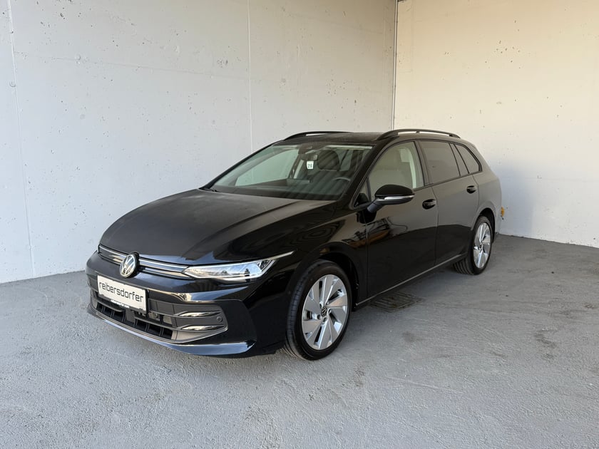 VW Golf Variant Business mHeV DSG