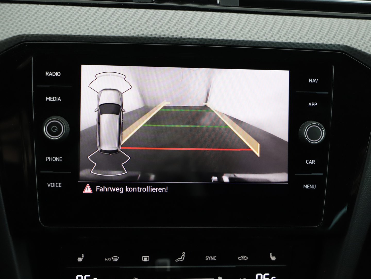 VW Passat Alltrack TDI 4MOTION DSG | Bild 21 von 30