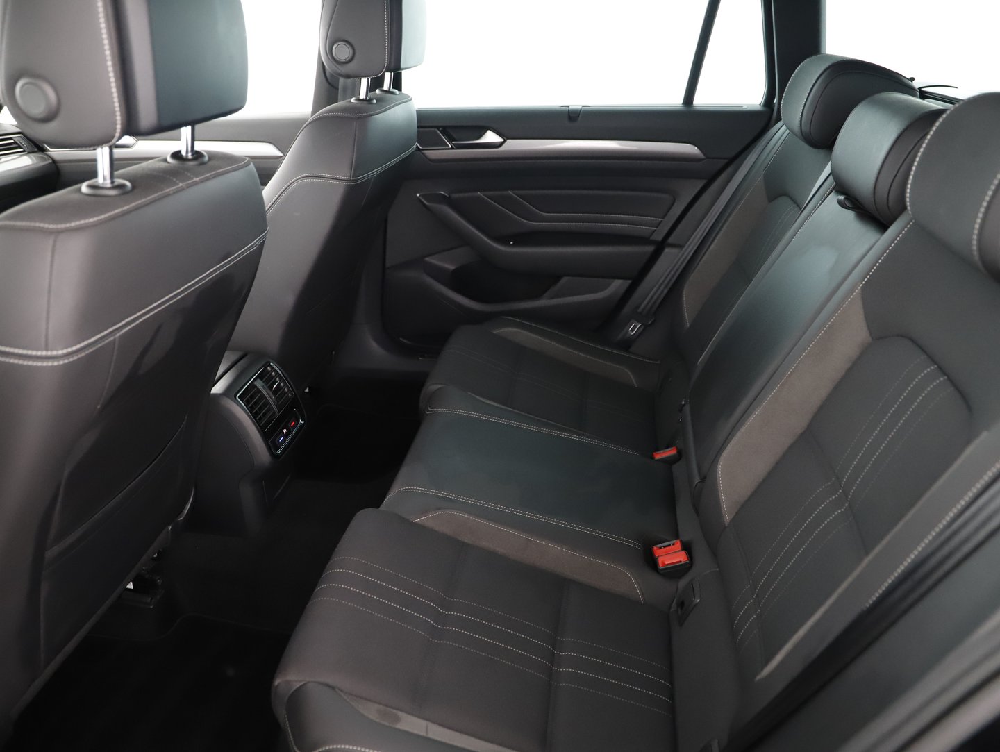 VW Passat Alltrack TDI 4MOTION DSG | Bild 24 von 30