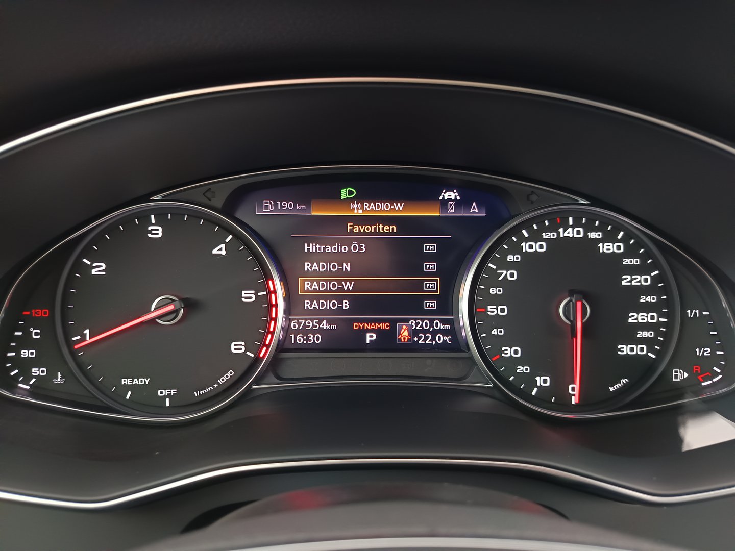 Audi A6 Limousine 40 TDI | Bild 14 von 32