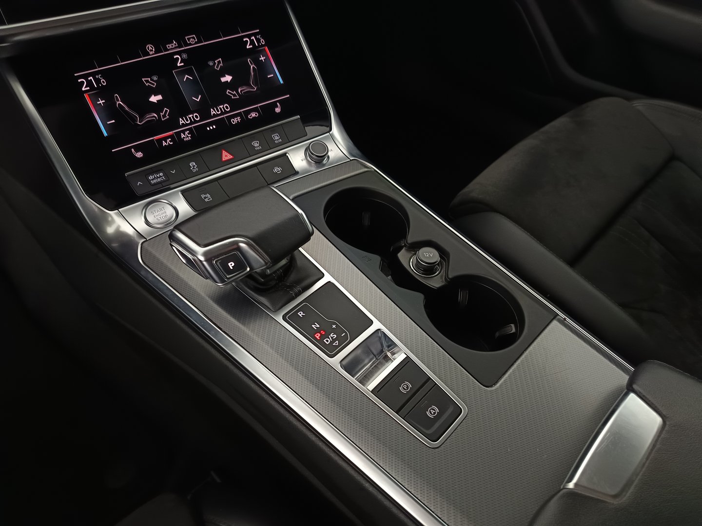 Audi A6 Avant 35 TDI Sport | Bild 29 von 37