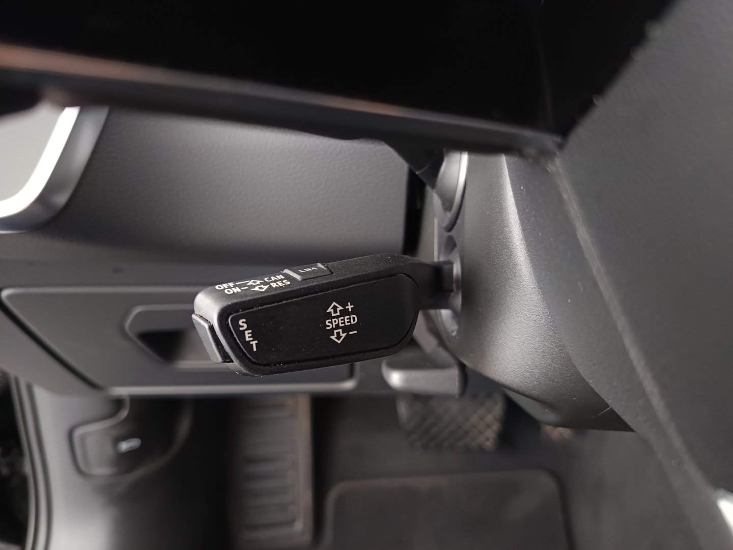 Audi A6 Avant 35 TDI Sport | Bild 19 von 37