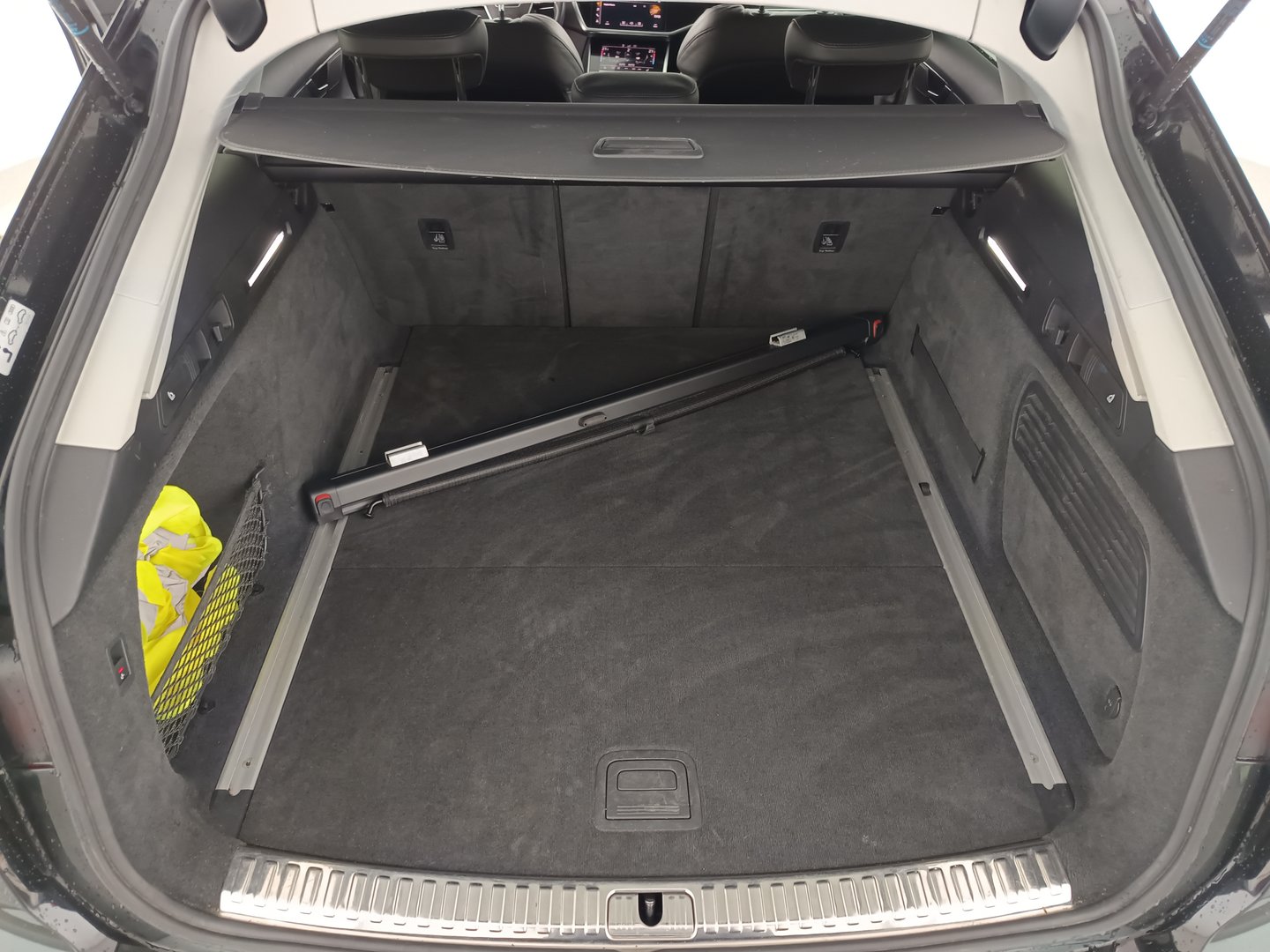 Audi A6 Avant 35 TDI Sport | Bild 31 von 37