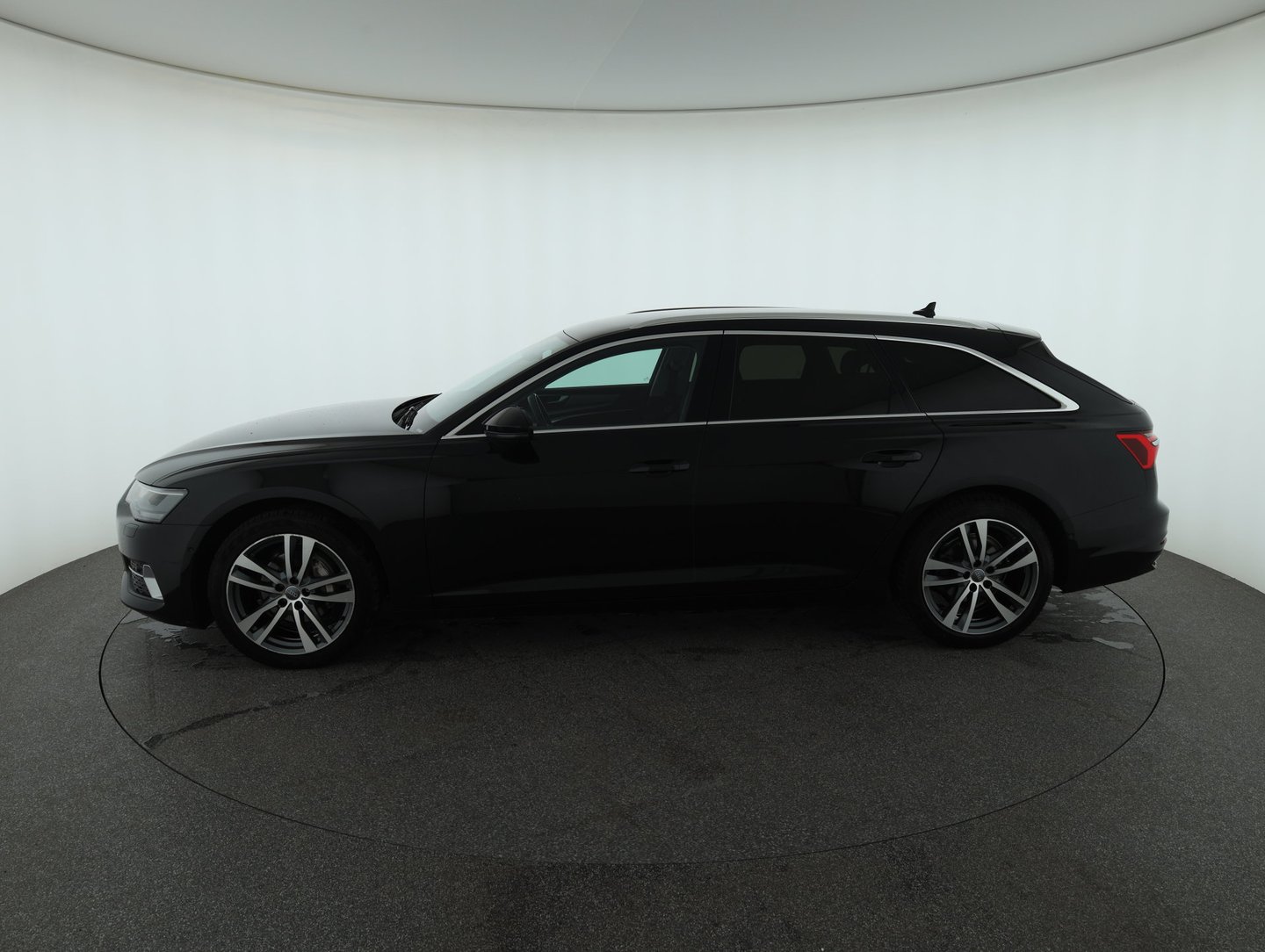 Audi A6 Avant 35 TDI Sport | Bild 9 von 37