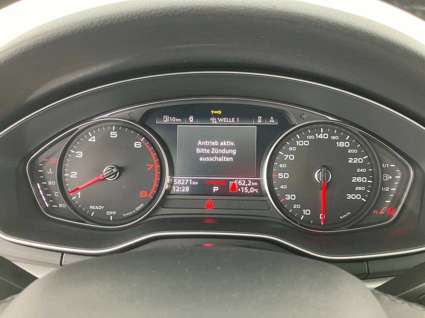 Audi A4 Avant 45 TFSI quattro advanced | Bild 7 von 18