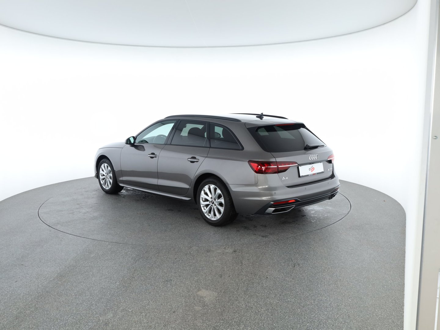 Audi A4 Avant 45 TFSI quattro advanced | Bild 2 von 18