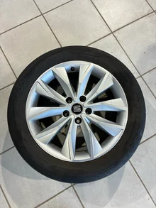 Thumbnail-Foto von Fahrzeug