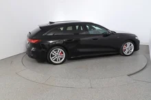 Audi A5 Avant TFSI e-hybrid quattro 270 kW in MYTHOSSCHWARZ METALLIC