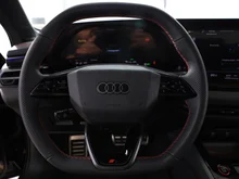 Audi A5 Avant TFSI e-hybrid quattro 270 kW in MYTHOSSCHWARZ METALLIC