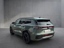 VW Tayron Sport eHybrid DSG 150kW in Cipressino-Grün Metallic