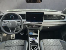 VW Tayron Sport eHybrid DSG 150kW in Cipressino-Grün Metallic