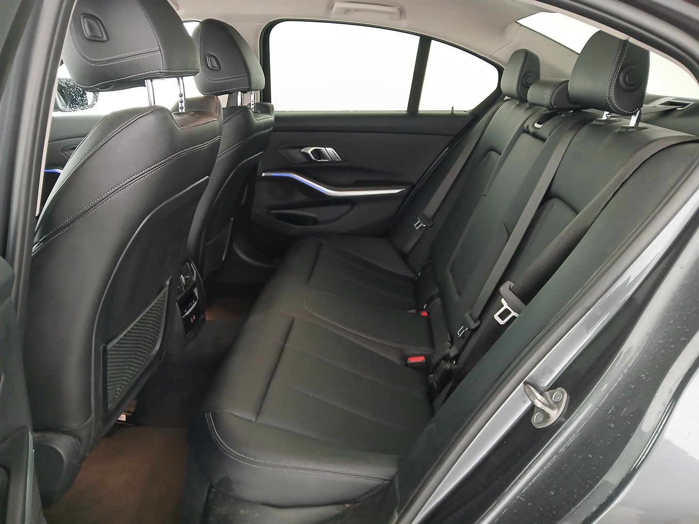 BMW 316d 48 V | Bild 27 von 31