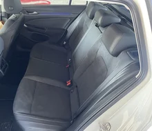 VW Golf Variant Business TDI DSG in Pure White