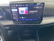 VW Golf Variant Business TDI DSG in Pure White