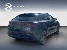 Audi Q8 50 TDI quattro in mythosschwarz metallic
