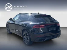 Audi Q8 50 TDI quattro in mythosschwarz metallic