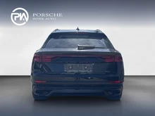 Audi Q8 50 TDI quattro in mythosschwarz metallic