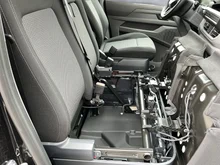 VW Kastenwagen Transporter Kastenwagen TDI 4MOTION in Midnight Black Metallic
