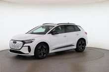 Audi Q4 e-tron quattro in Gletscherweiss metallic