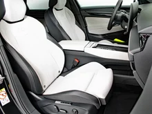 VW ID.7 Tourer Pro S 210 kW Business-86 kWh in Grenadillschwarz Metallic