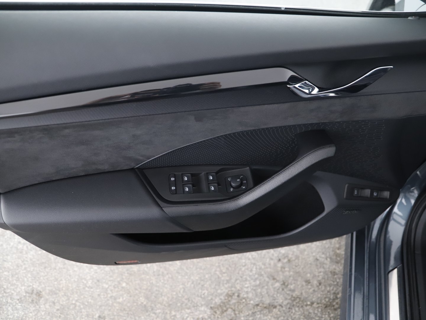 Škoda OCTAVIA Combi RS iV 245 DSG | Bild 3 von 16