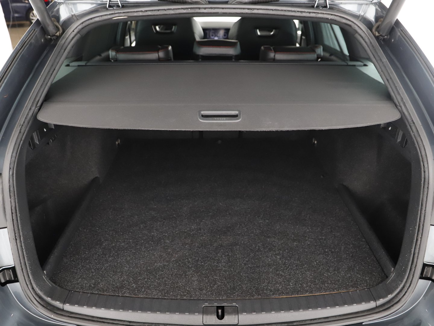 Škoda OCTAVIA Combi RS iV 245 DSG | Bild 13 von 16