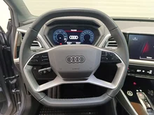 Audi Q4 e-tron 45 e-tron quattro business in Taifungrau metallic