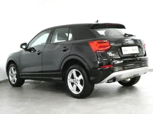 Audi Q2 1.0 TFSI Sport in A2 Brillantschwarz