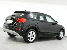 Audi Q2 1.0 TFSI Sport in A2 Brillantschwarz