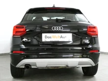 Audi Q2 1.0 TFSI Sport in A2 Brillantschwarz