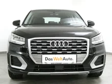 Audi Q2 1.0 TFSI Sport in A2 Brillantschwarz