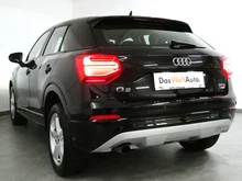 Audi Q2 1.0 TFSI Sport in A2 Brillantschwarz