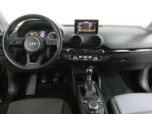 Audi Q2 1.0 TFSI Sport in A2 Brillantschwarz