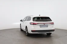 VW Passat Variant Business eHybrid 150kW in Pure White