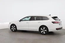 VW Passat Variant Business eHybrid 150kW in Pure White
