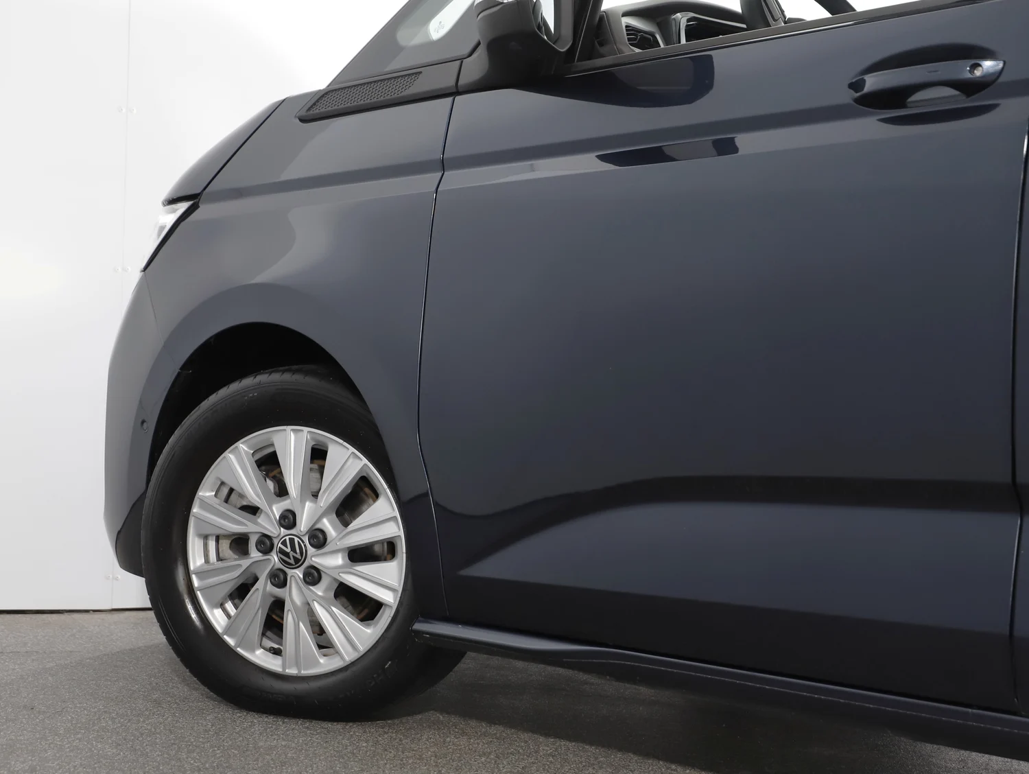 Bild eines VW Multivan Business ÜH TDI