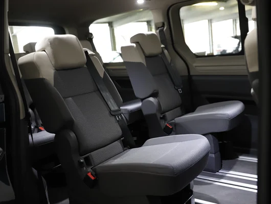 Bild eines VW Multivan Business ÜH TDI