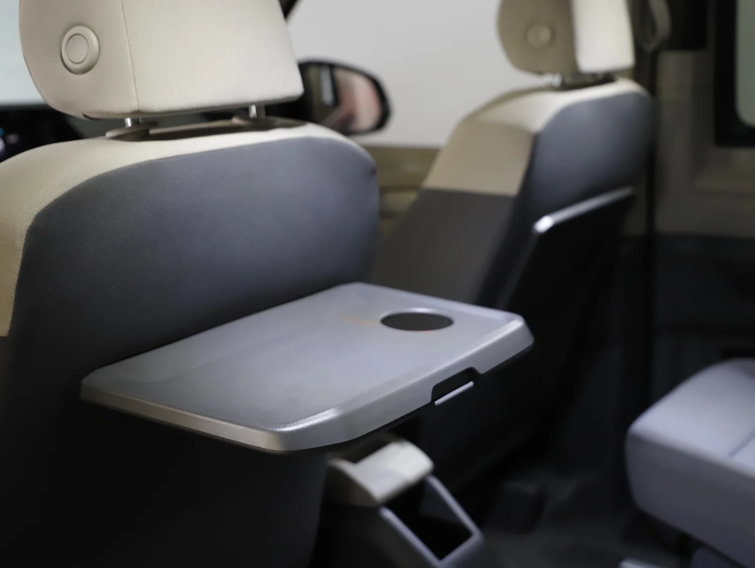 Bild eines VW Multivan Business ÜH TDI