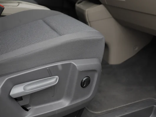 Bild eines VW Multivan Business ÜH TDI