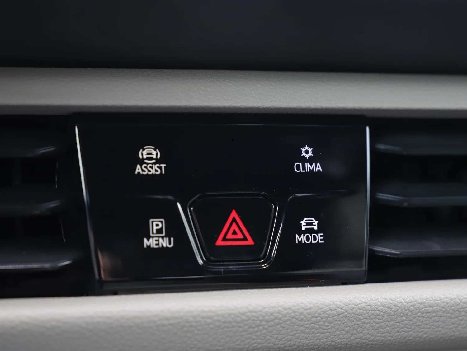 Bild eines VW Multivan Business ÜH TDI