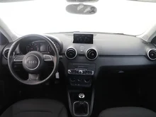 Thumbnail-Foto von Fahrzeug