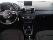 Thumbnail-Foto von Fahrzeug