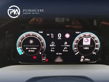 VW Golf Variant Business TSI in Pure White