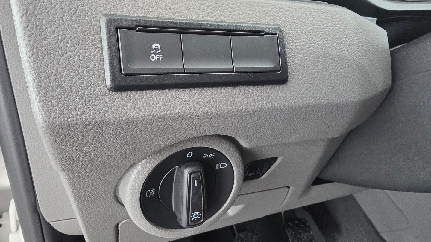VW Transporter Kastenwagen TDI | Bild 11 von 22